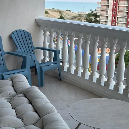 Miramar Palace 615 דירה *